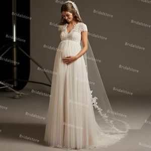 Materity Boho Beach Abito da sposa 2021 con pizzo Sexy scollo a V aperto sul retro Una linea Tulle Abiti da sposa bohémien country Maniche corte vestido de novia robe mariee