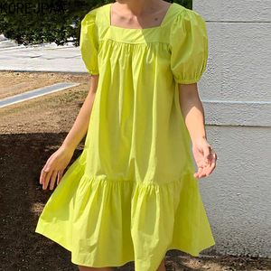 コレヒパアの女性のドレス韓国の夏のシンプルなファッションスクエアカラーカラーボーンルーズバブルスリーブフリルドレススカート女性210526