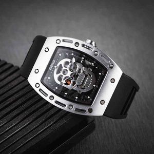 BAOGELA Top Brand Men Fashion Quartz Watch Mens Luxury Silver Skull Wristwatch Male Waterproof Clock Relogio Masculino