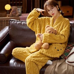 Осенью и зимние коралловые бархатные пижамы женщины утолщение плюс милый костюм домашний сервис Flannel 21112