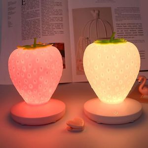 Novidade Items Silicone Strawberry Night Light Interruptor de Toque LED Luzes USB Carregamento Quarto Deco Lâmpada para Bebê Crianças Presente Kids