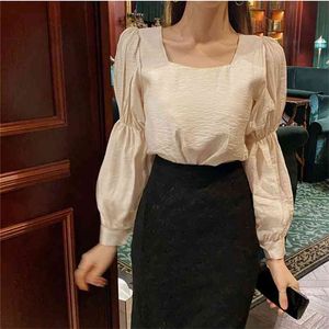 Spring Autumn Women's Top Retro French Square Collar Leaky Clavicle Solid Color Wrinkled Puff Sleeve Blouse s LL378 210506
