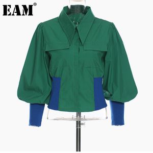 [EAM] Loose Fit Green Contrast Color Krótka kurtka Lapel Z Długim Rękawem Kobiety Płaszcz Moda Wiosna Jesień 1DD6627 210512