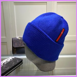 New Winter Street Fashion Cappello lavorato a maglia Donna Casquette Designer Berretti Cappelli Uomo Cappello in lana Benna Sport Berretto da baseball Soild Nice D2111035F