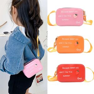Koreansk liten tjej mini mynt purve 2021 söt godis färg läder crossbody väskor för barn tjej liten plånbok väska baby byta handväska