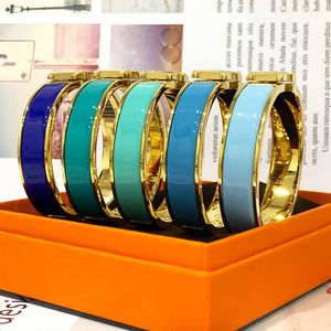 Armband Stainless Steel Baby Blue Armband Ladies Luxury Smycken Designer Armband Färg Emalj Mode Lover Gift Partihandel Q0719