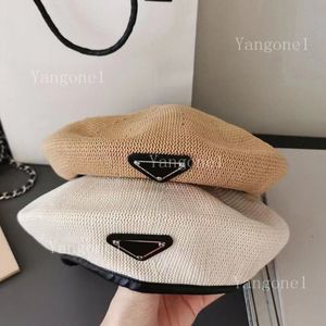 2021 Najwyższej jakości Beret Womens Letter Luxury Casual Hat Berets Cap Lady Outdoor Travel Ciepła zima Wiatroodporne wakacje czapki maski prezent