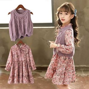 Girls Roupas De volta à School Sweater Suits Knit Tops + Flower Dress 2pcs Traje Crianças 4 7 8 9 10 12 Anos 211108