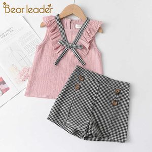 Urso líder meninas casuais roupas conjuntos de verão fashion crianças bowtie colete e curtas calças xadrez as roupas 2pcs crianças terno 2-6Y 210708