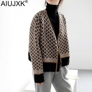 Aiujxk Jesień Zima Moda Argyle Cardigan Kobiety Vintage Swetry Z Długim Rękawem Dzianiny Ubrania Luźne V Neck Knitwear 211011