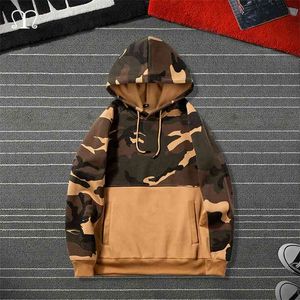 Mężczyźni Camouflage Bluzy Moda Marka Casual Hip Hop Męskie Fleece Bluzy Kieszeń Wojskowa Pełna Rękaw Pullowe Pulower Męskie Ubrania T200614