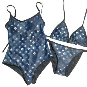 Moda Halter Bikinis Seti Yaz Su Sporları Mayo Tasarımcı Mektubu Baskılı Mayo Gündelik Stil Mayo Takımında Göğüs Yedi ile