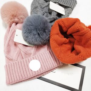 Chapéu de inverno quente e grosso para adultos, gorro pompom de malha macio para mulheres estilo caveira gorros