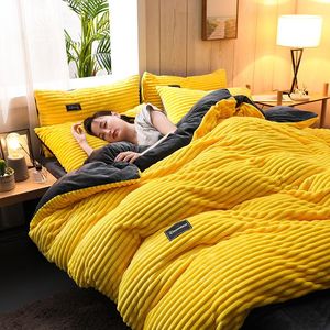 寝具セット2022マジックフリース黄色セット3または4個/セットストライプ布団カバーフラットシートピローケースab側暖かいベッドリネン