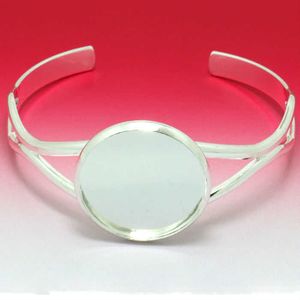 2st 25mm Bulk Pris Tjocklek Silverpläterad Manschuff BangleBracelet Smycken Branks Resultat med inre bricka för glas Cabochon Q0719