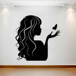 ビューティーサロンウォールステッカーガールバタフライ髪の理髪店のサインウィンドウアート装飾ビニールデカール取り外し可能な移動壁画A452 210615