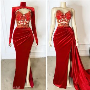 Rotes Vevlet-Meerjungfrau-Abendkleid mit langärmliger Jacke, Wickel-Schatz, Spitze, Perlen, afrikanisches ASO-EBI-Abschlussball-Enagement-Kleid