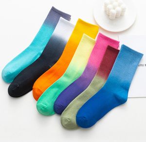 Tie-dye Gradient Männer und Frauen Socken Baumwolle Harajuku Zwei-farbe Vortex Lustige Hip Hop Streetwear Outdoor Weiche Crew Socken