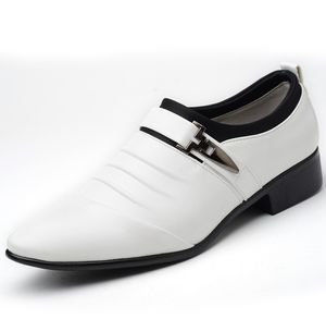 Mężczyźni PU Skóra Formalna Biznes Dress Buty Męskie Biuro Płaski Oxford Oddychające Party Wedding Boots Designer Casual Shoe Plus Size 38-48