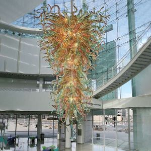 Lobby Modern Multi Colored Pendant Lampor Crystal Chandelier Nordic American Blown Glass Duplex Byggnad Ljuskraft Lighting för hem Sovrum Art Decor