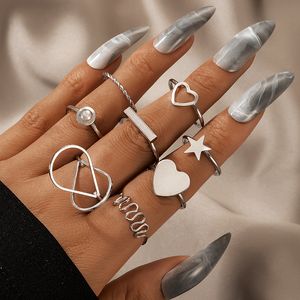 8st/set Simple Style Heart ctue ringuppsättningar för kvinnor män ihåliga ut legeringsmetallstjärna geometri smycken