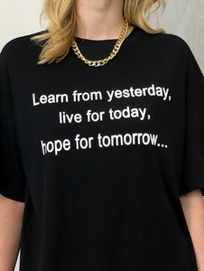 Lär Live Hope slogan brev tryckt sommar mode casual rolig tumblr ulzzang t-shirt för kvinnor coola grunge punk stil toppar 210518