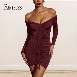 Yaz Siyah Elbise Güz Kadın Seksi Kulübü Straplez Rahat Kılıf Mini ES Lady Katı Slash Boyun Kısa Kollu Bodycon 210520