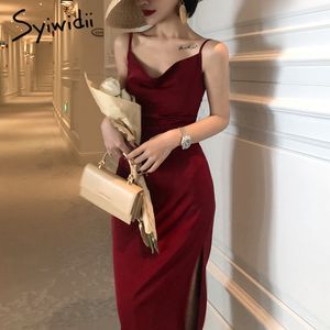 Syiwidiiサテンドレス女性ノースリーブスパゲッティストラップカジュアルストレートレッドブラックスプリング夏ファッションフレンチドレスパーティー210417