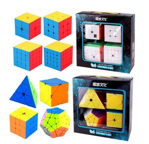 Märke Toy 4PCS Speed ​​Cube Set Moyu Mofangjiaoshi 2x2 3x3 4x4 5x5 Meilong Magic Cubes Pyramid Skew Megaminx sq1 packning pedagogiska leksaker