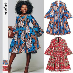 Robe De Tenue Féminine achat en gros de Femmes African Ankara Print Maxi Robe Maxi Traditionnelle Tenue Casual Tenue Mode Lotus Sleeve V Cou Robes African Robes Femmes