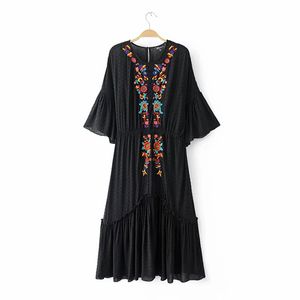 Black White Floral Embroidery O Neck 3/4 Sleeve Flare Dot Maxi Long Dress Autumn D0685 210514