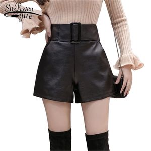 Koreanische PU Kunstleder Shorts Frauen Frühling Herbst Hohe Taille Breite Bein Kurze Damen Plus Größe Sexy Schwarz Gürtel Kurze Femme 7774 210331