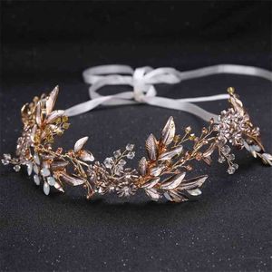 Wesele Akcesoria do włosów Złoto Pałąk Dla Kobiet Bride Flowers Head Band Ornament Vintage Bridal Headpieces Tiaras i nakrycia głowy 210707