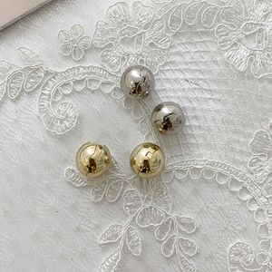 2021 New Trendy Small Bead Charm Orecchini Coreano Elegante Festa di nozze Sposa Prevenire Allergia Ear Studs Gioielli Regali insoliti Per le donne Accessori da ragazza