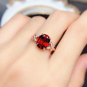 Chic Concise Cross Red Crystal Ruby Gemstones Diamonds Rings for Women Rose Gold White Silver Color Jewelry Fashion Accessories