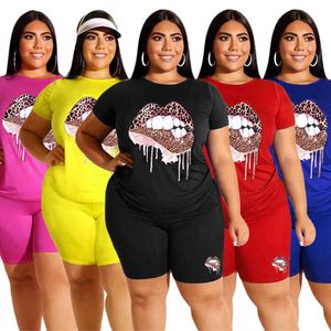 Kadın Artı Boyutları Eşofman İki Adet Set Kıyafetler Tasarımcı Moda Dudak Baskı Kısa Kollu Gevşek T Gömlek + Şort Bayanlar Yaz Rahat S-5XL