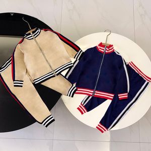 top popular Kids Clothing Sets Boys Girls Tracksuits Suit Letters Print 2pcs Designer Jacket Pant Suits Chidlren Casual Sport Clothes 90-130 2 Styles Teen Tracksuit 2023