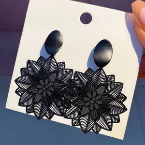 Black Color Simple Geometric Round Drop Dangle Earrings Hollow out Beautiful Pattern Earring for Women Gothic Party Jewelry 2022