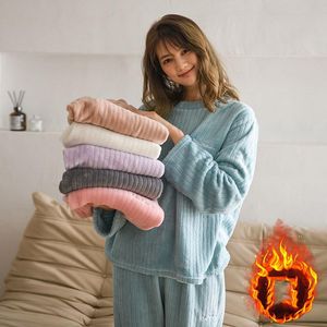 Koszulka damska 2021 Jesień Zima Ciepłe Flanel Kobiety Piżamy Zestawy Gruby Coral Velvet Z Długim Rękawem Sleepwear Cienki Solid Color Piżamy Zestaw