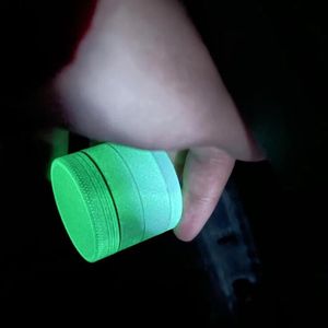 Colorful Cool 40MM in lega di zinco Glow In The Dark Smoking Dry Herb Tabacco Grind Spice Miller Grinder Crusher Grinding Tritato Mano Muller Sigaretta Strumento DHL Free