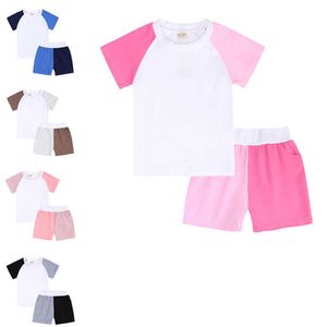 Yaz Yeni Stil Eşofman Çocuklar için Erkek Bebek Kız Giyim Setleri Kontrast Renk Şort Kızlar Gençler Için Loungewear Set 2 adet X0802