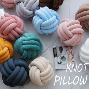 Soft Knot Cute Pillow Ball Cushions Home Office Chair Floor Pillow Hand Woven Seat Cushion Bed Decor Doll Toy for Living Room 211110
