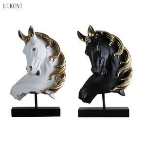 中国の動物の幸運の馬の頭部の樹脂工芸品光高級ホームショールームの柔らかい装飾210414