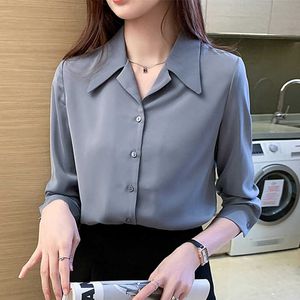 Koreanska kvinnor Silkskjortor Kvinna Satin Blusar Långärmad Vit Casual V Neck Blus Toppar Plus Storlek XXL 210604