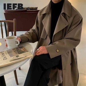 IEFB Herrkläder Koreanska Trend Windbreaker Mid Lång Lösa Kläder Stilig Mans Höst Casual Trench Coat With Belt 4312 210819