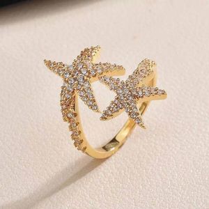 OIMG 2021 Populär koppar inlaid zircon sjöstjärna retro stil damer mode ring klassisk high-end smycken bästa present