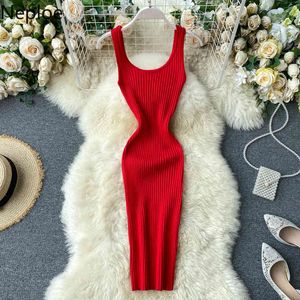 Neploe stickad klänning kvinnor mode fyrkantig krage ärmlös tank damer vestidos elegant slank stretch midja bodycon klänningar 210423