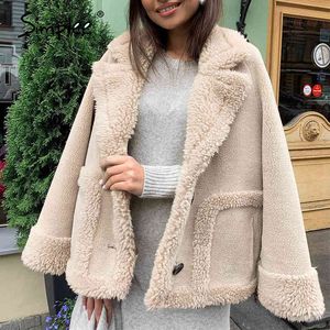 Streetwear Läder Kvinna Kort Furry Fake Ytterkläder Höst Vinter Vintage Fluffy Fur Coat 210414