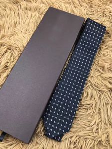 Mäns brev Tie Silk Slips Mönster Tryck Jacquard Party Bröllop Stickning Mode Design med Box2021