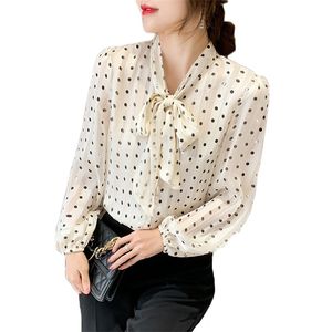 Retro Polka Dot Shirt Women Spring Fashion Bowknot Lace Long Sleeve Loose ChiffonTop Female LR1099 210531